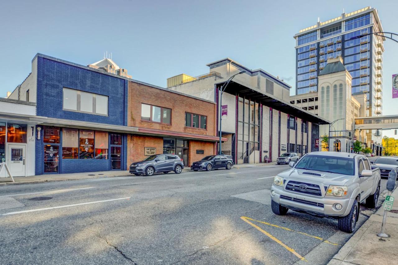 A Friendly Staycation - Downtown Greensboro Close To Major Attractions! Exterior photo