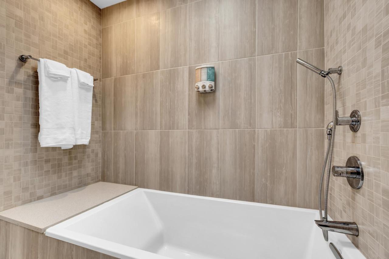 A Friendly Staycation - Downtown Greensboro Close To Major Attractions! Exterior photo