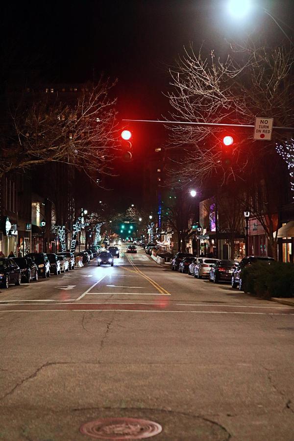 A Friendly Staycation - Downtown Greensboro Close To Major Attractions! Exterior photo