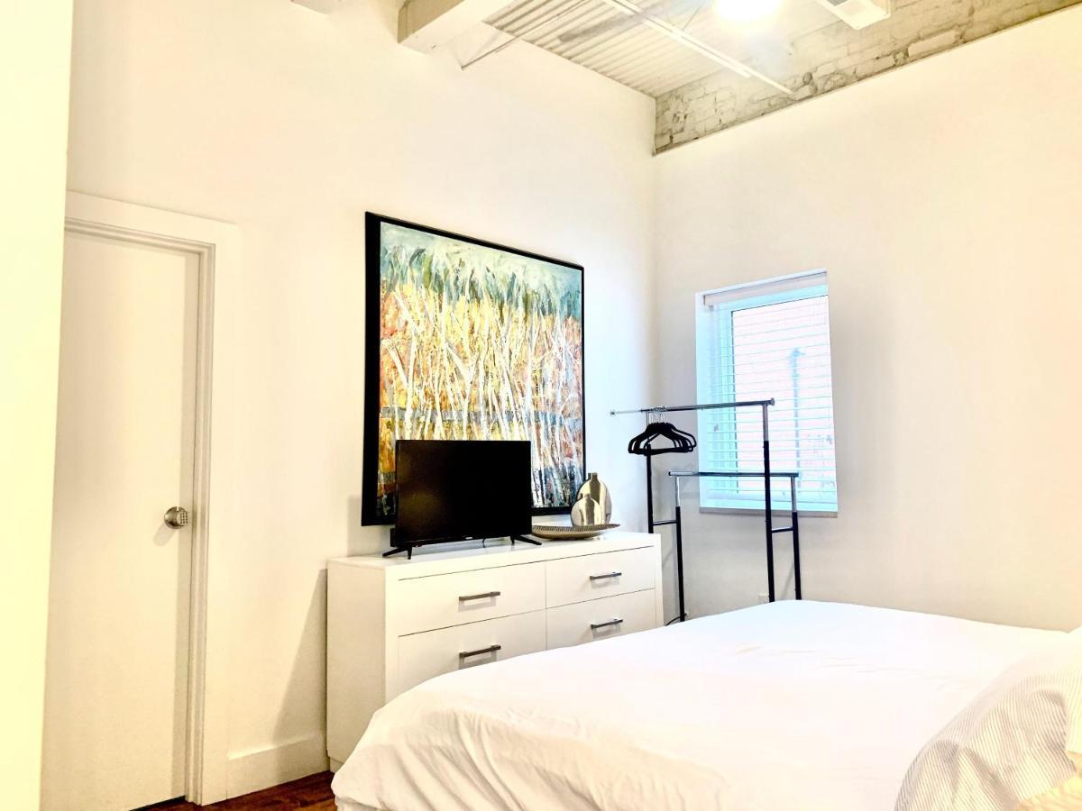 A Friendly Staycation - Downtown Greensboro Close To Major Attractions! Exterior photo